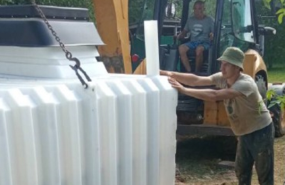 Монтаж пластиковых погребов